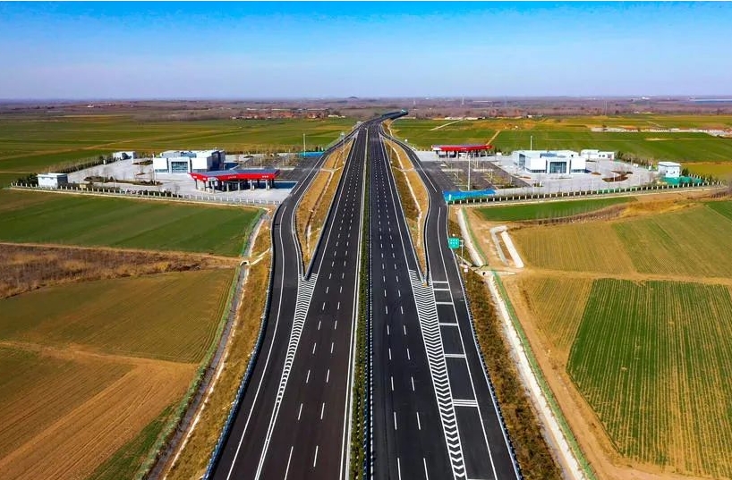 熱<a href=http://www.nmgzixun.com/ target=_blank class=infotextkey>鍍鋅管</a>在高速公路領域應用及新技術